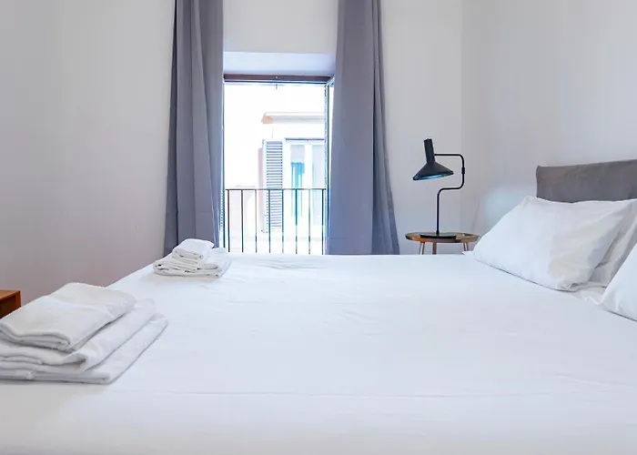 Easytopstay - Piazza Navona Elegant Daire Roma
